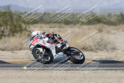 media/Nov-01-2025-CVMA (Sat) [[fc0f7531b8]]/Race 7-Formula Twins-Formula 40 UL/